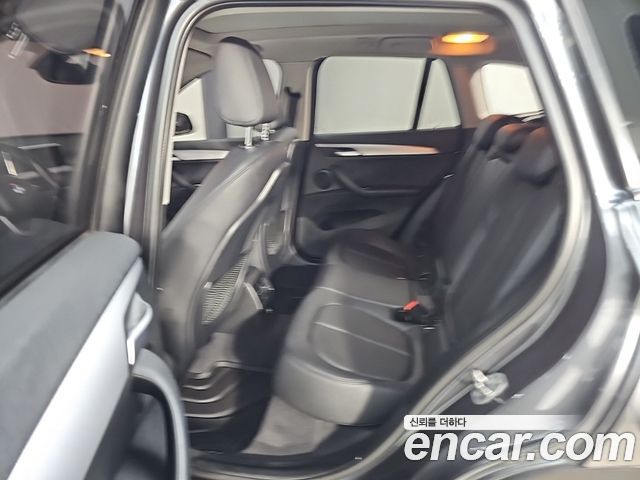 BMW X1 2016 — photo 12
