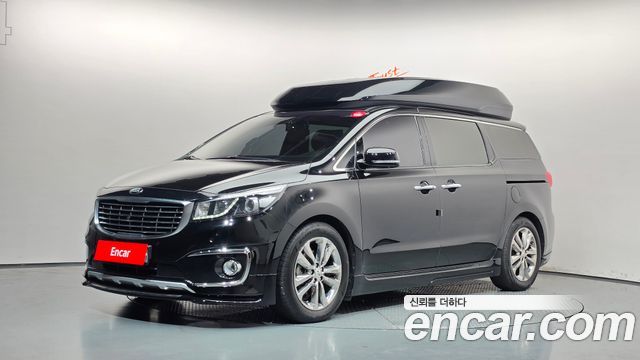Kia Canival 2018 — photo 1