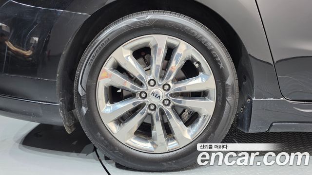 Kia Canival 2018 — photo 5
