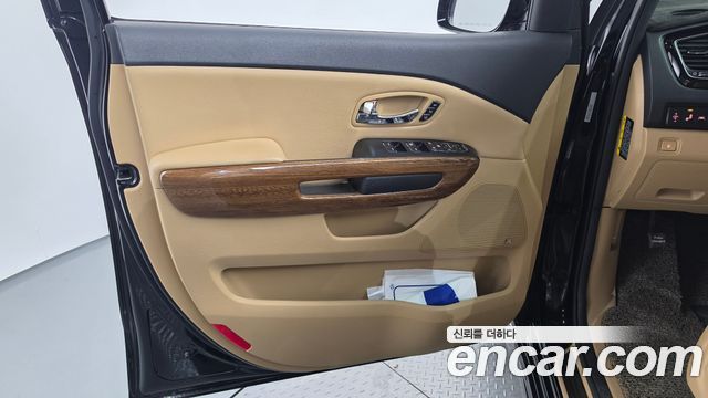 Kia Canival 2018 — photo 14