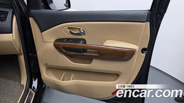 Kia Canival 2018 — photo 15