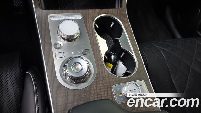 Genesis GV80 2024 — photo 12