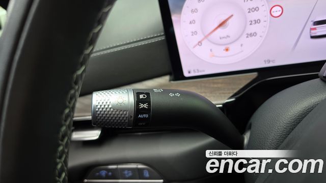 Genesis GV80 2024 — photo 28