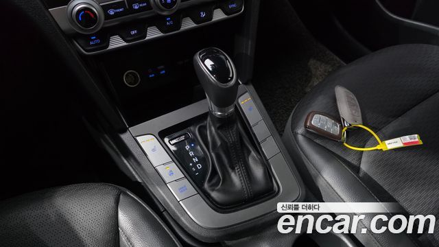 Hyundai AVANTE 2020 — photo 9