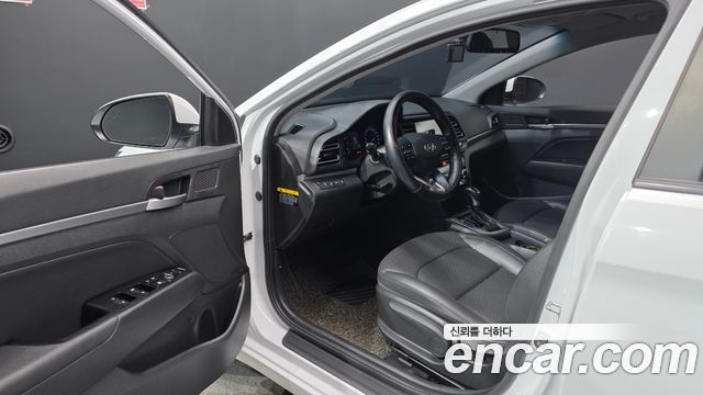Hyundai AVANTE 2020 — photo 10