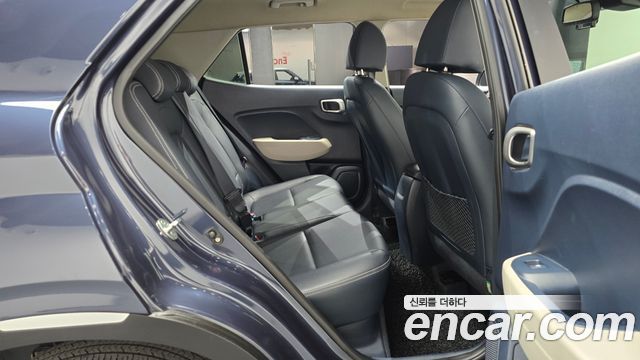 Hyundai Venue 2022 — photo 17