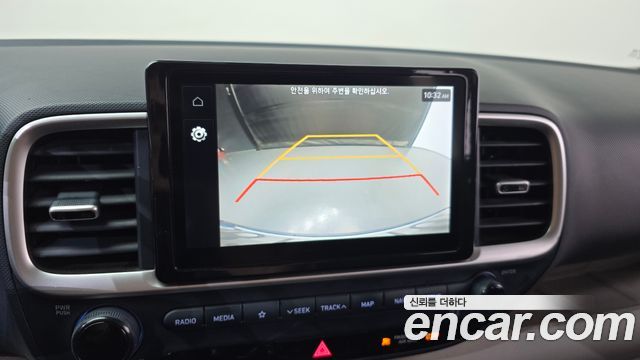 Hyundai Venue 2022 — photo 20