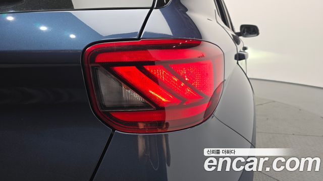 Hyundai Venue 2022 — photo 9
