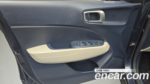 Hyundai Venue 2022 — photo 14