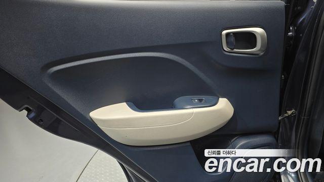 Hyundai Venue 2022 — photo 15