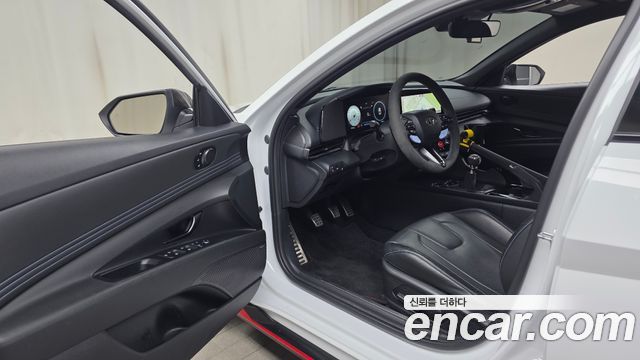 Hyundai AVANTE 2022 — photo 13