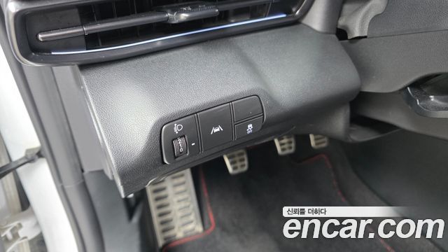 Hyundai AVANTE 2022 — photo 25