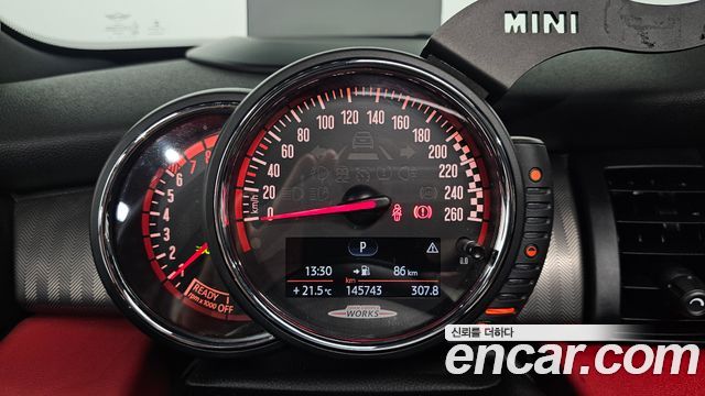 Mini Cooper 2018 — photo 8