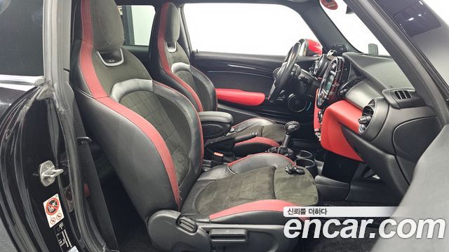Mini Cooper 2018 — photo 11