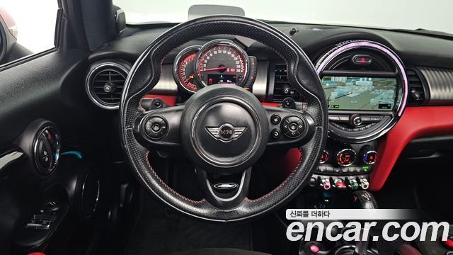 Mini Cooper 2018 — photo 13
