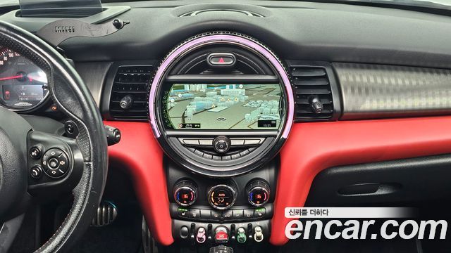 Mini Cooper 2018 — photo 15