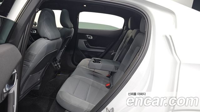 Polestar Polestar 2 2022 — photo 18