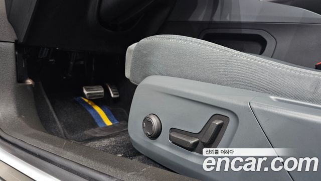 Polestar Polestar 2 2022 — photo 31