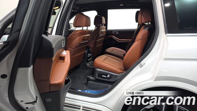 BMW X7 2024 — photo 17