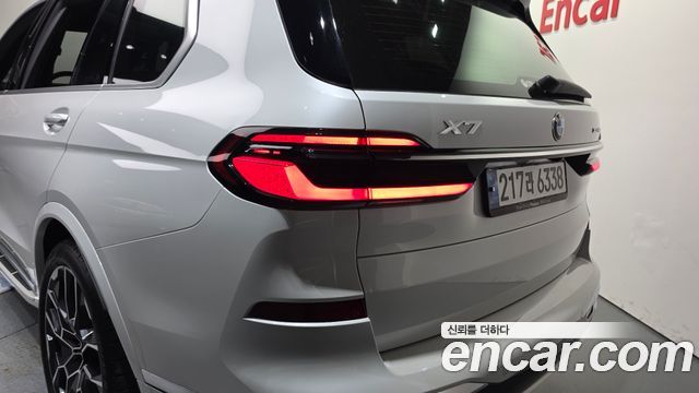 BMW X7 2024 — photo 9