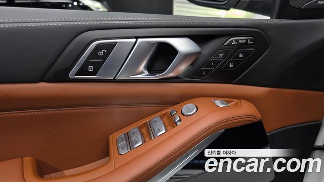 BMW X7 2024 — photo 28