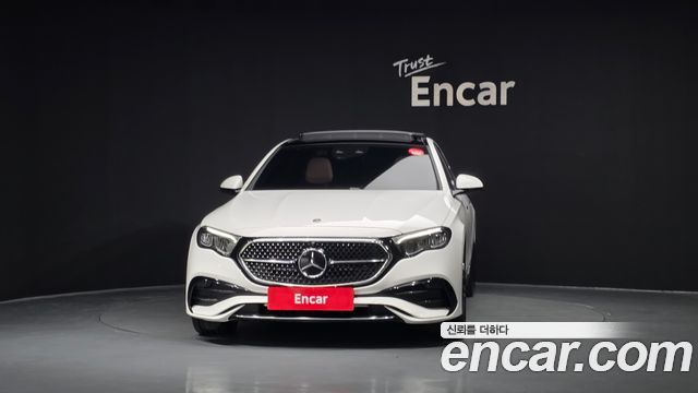 Mercedes-Benz E-Class 2026 — photo 3