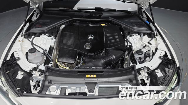 Mercedes-Benz E-Class 2026 — photo 6