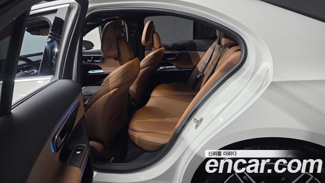 Mercedes-Benz E-Class 2026 — photo 17