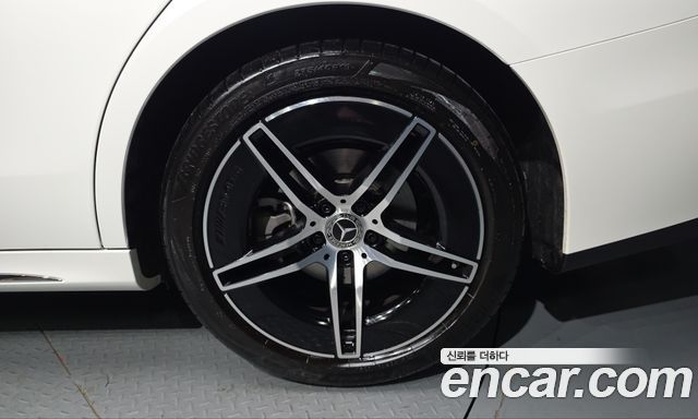 Mercedes-Benz E-Class 2026 — photo 7