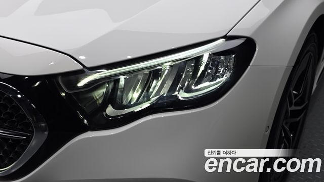 Mercedes-Benz E-Class 2026 — photo 8