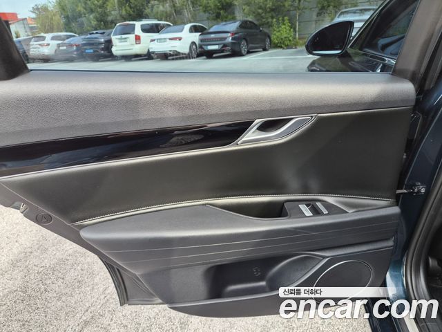 Genesis G80 2021 — photo 17