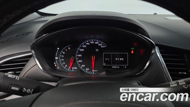 Chevrolet Korea Trax 2018 — photo 11