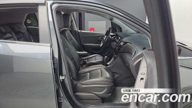 Chevrolet Korea Trax 2018 — photo 17