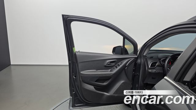 Chevrolet Korea Trax 2018 — photo 14