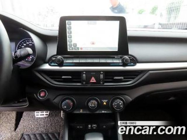 Kia K3 2019 — photo 15