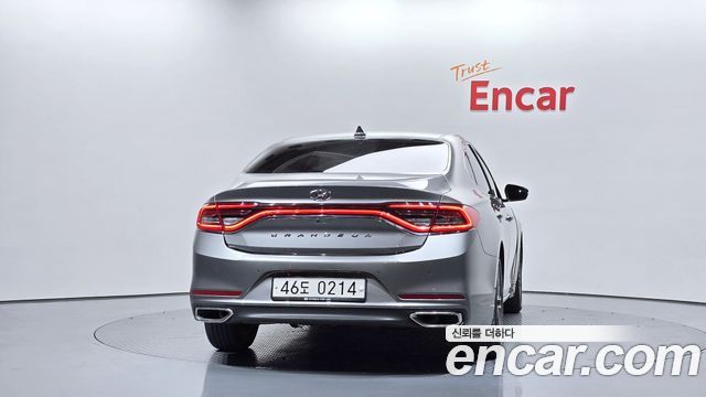 Hyundai Grandeur 2017 — photo 4