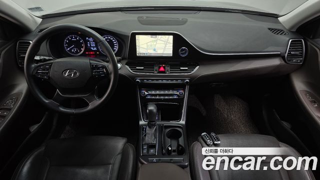 Hyundai Grandeur 2017 — photo 10