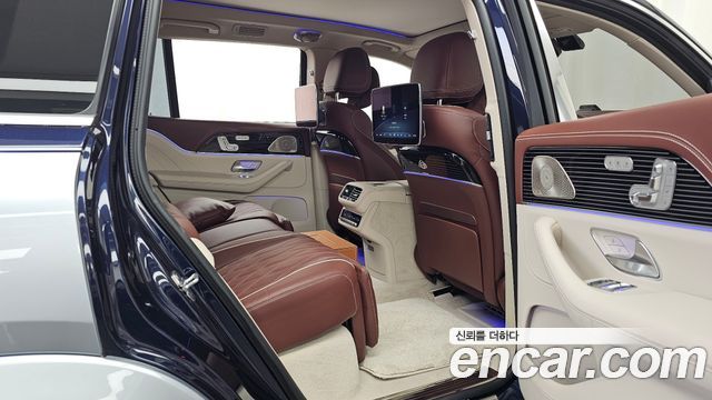 Mercedes-Benz GLS-Class 2026 — photo 18