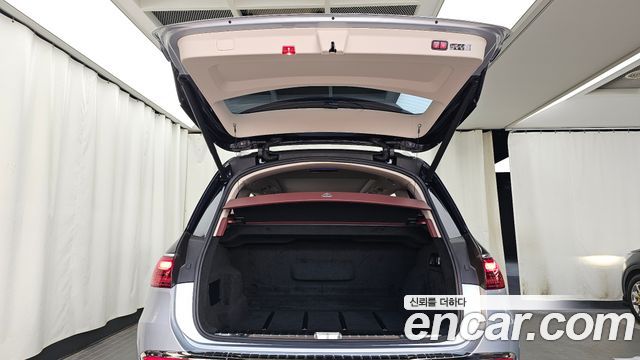 Mercedes-Benz GLS-Class 2026 — photo 26