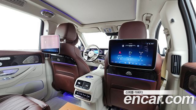 Mercedes-Benz GLS-Class 2026 — photo 33
