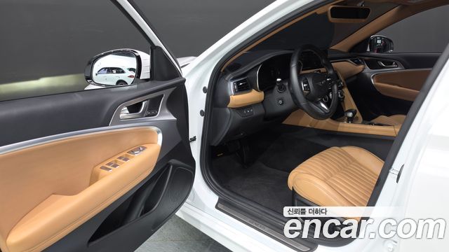 Genesis G70 2022 — photo 13