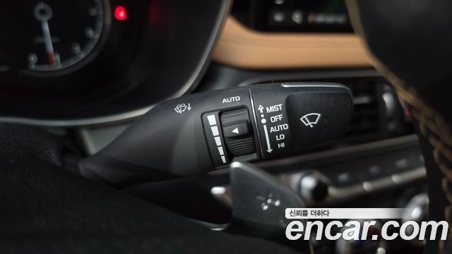 Genesis G70 2022 — photo 25