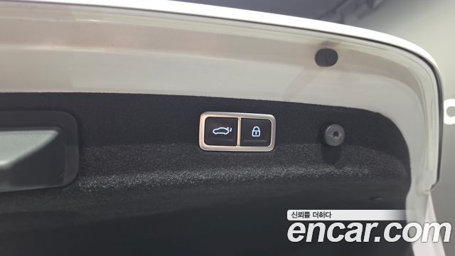 Genesis G70 2022 — photo 28
