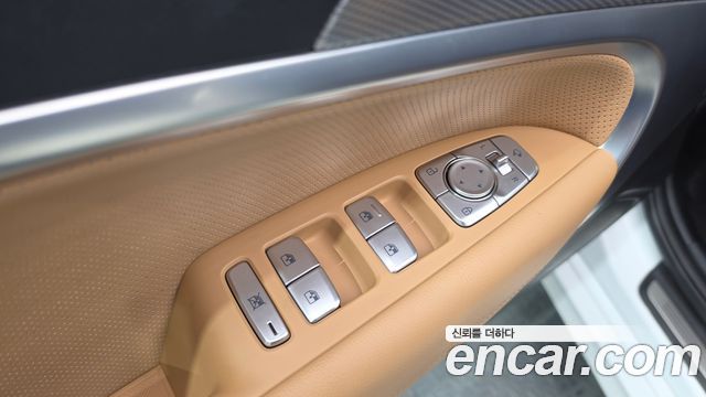Genesis G70 2022 — photo 29
