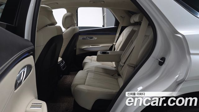 Genesis GV70 2025 — photo 18