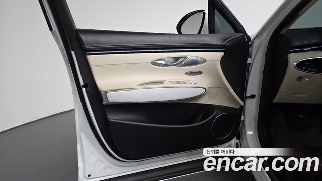 Genesis GV70 2025 — photo 14