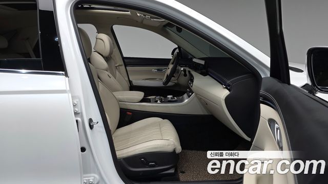 Genesis GV70 2025 — photo 16