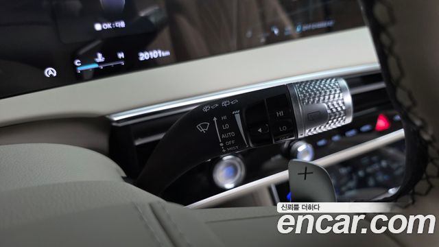 Genesis GV70 2025 — photo 37