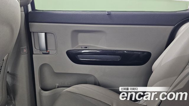 Kia Canival 2018 — photo 15
