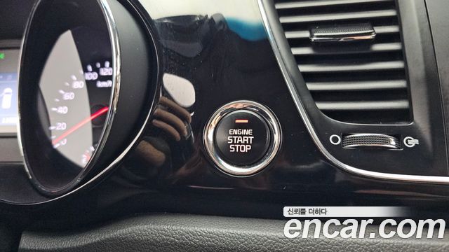 Kia Canival 2018 — photo 27